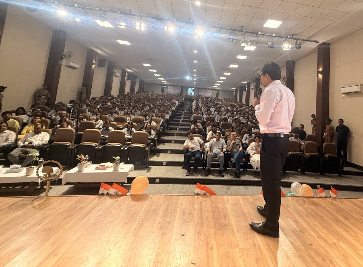 Kuldeep Singh tweet media