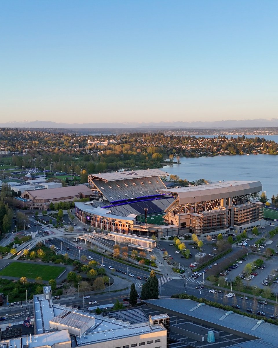 Washington Athletics (@uwathletics) on Twitter photo 🚧 Heading to Montlake this weekend?
Fans traveling to tomorrow’s <a href="/UW_Football/">Washington Football</a> mock game or Sunday’s <a href="/UW_WSoccer/">Washington Women's Soccer</a> match should prepare for a full NB I-5 closure from I-90 to NE 45th St, 11:59 p.m. Friday to 5 a.m. Monday. 🚧 Heading to Montlake this weekend?
Fans traveling to tomorrow’s <a href="/UW_Football/">Washington Football</a> mock game or Sunday’s <a href="/UW_WSoccer/">Washington Women's Soccer</a> match should prepare for a full NB I-5 closure from I-90 to NE 45th St, 11:59 p.m. Friday to 5 a.m. Monday.
