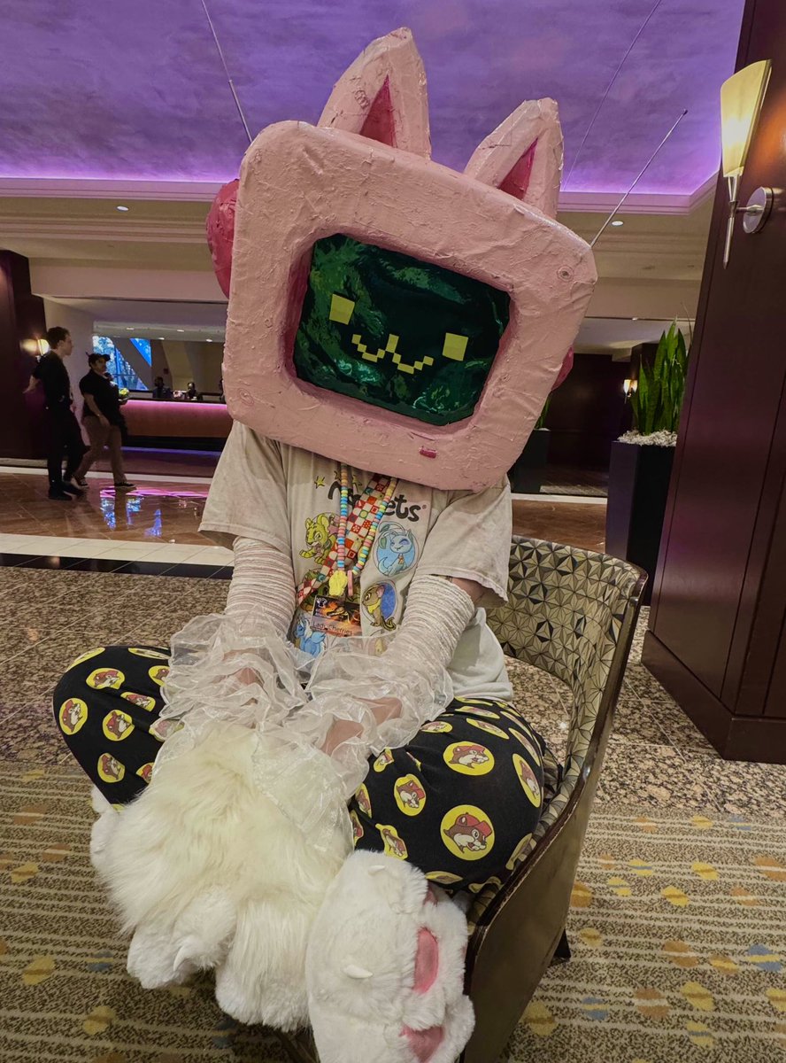 lady_cherries's tweet photo. I’m at Texas Furry Siesta this weekend!! This is my first furry convention ever so I’m excited to be here with my partner Aiden! Going to the event in the tower tonight, let’s be friends! 💕🌐 #TFS2025 #TFS #TexasFurrySiesta https://t.co/GnRHmViI3R