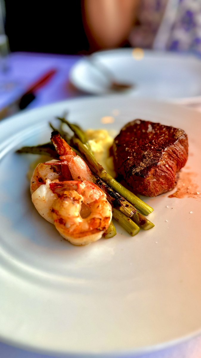 ChrisMH91's tweet image. Portland City Grill 34th Birthday 08/12/2025 #fyp #chrismh91 #chrishutchinson #birthday #portlandcitygrill @portlandcity