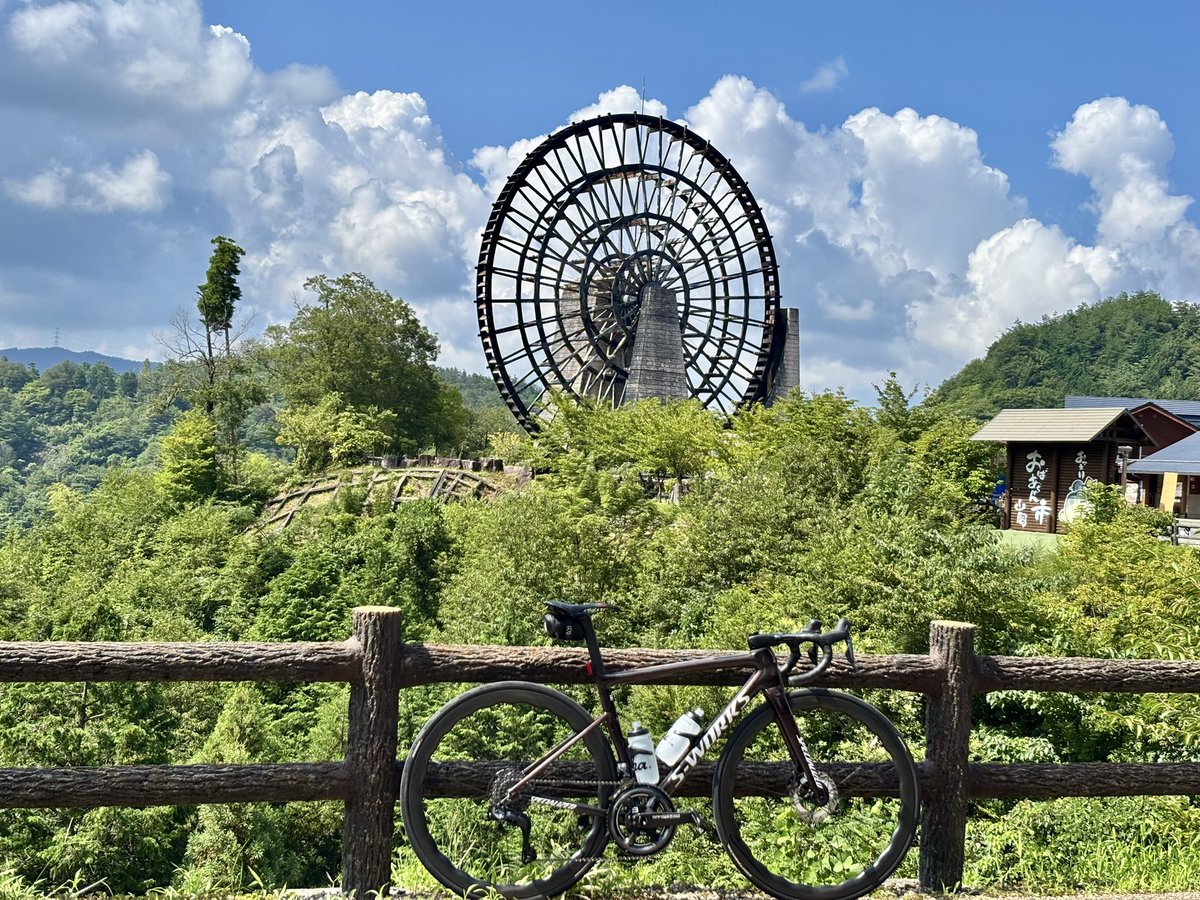 cyclistKKR17's tweet photo. サクッと4時間。
股擦れ痛いけどバイクが軽快なので良き🚴♂️
#iamspecialized #tarmacsl8 #sworks
#srmpower #pm9 #roppongiexpress https://t.co/ev3Gs9yspv