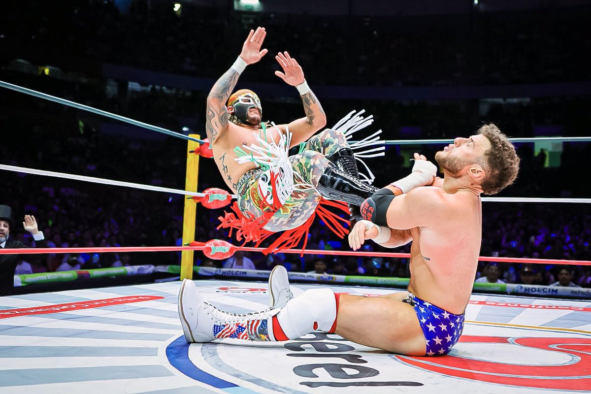 Lucha Libre CMLL tweet media