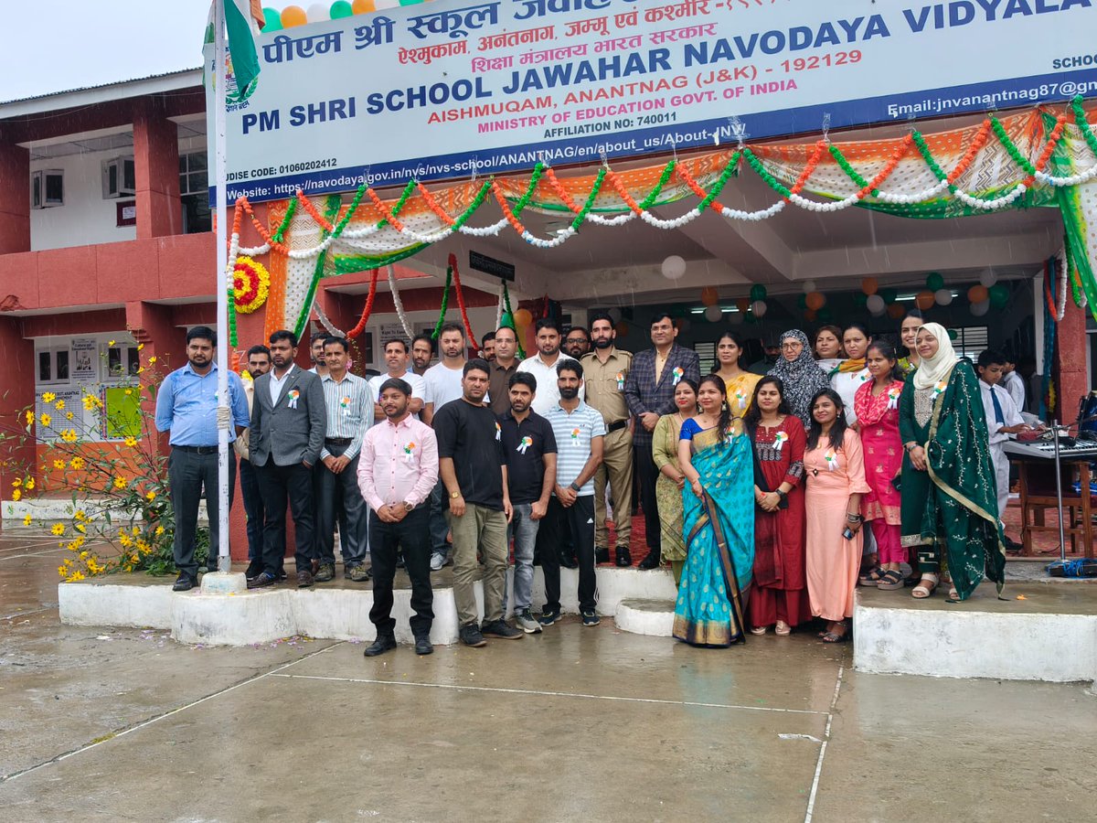 JnvAnantnag's tweet photo. celeberation of 79th Independence Day
#NVSINDIA #MOE,#NVSROchd https://t.co/91rNXXXMzr