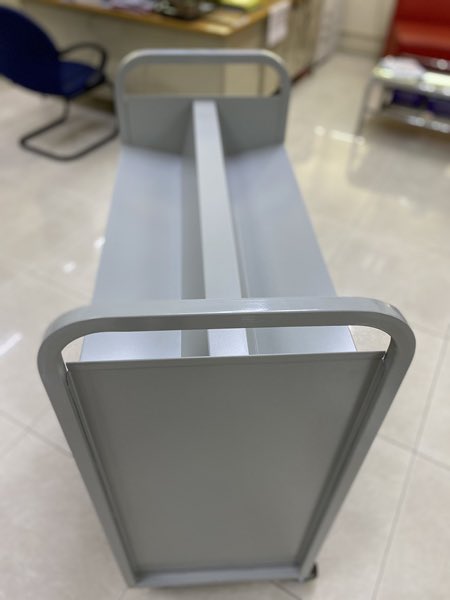 Lockers_SG's tweet photo. Book trolleys are ideal for storing books, video tapes, reference materials, media kits, encyclopaedias, computer centre materials, They are great for use in schools &amp; workplaces. Making the transportation of items much easier and effortless.

https://t.co/cDfaPdeSRd https://t.co/GP17HFuZfh