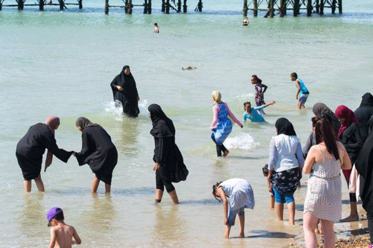 <a href="/RadioGenoa/">RadioGenoa</a> Brighton Beach