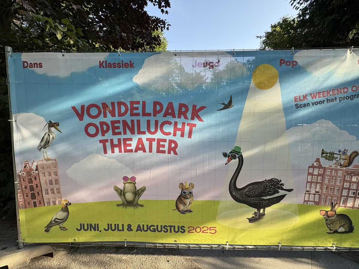 Allá donde vaya, allá donde esté, la cultura va conmigo, me acompaña y me guía. Y la que siempre me busca y me encuentra es la danza. That’s a fact. 💫💪🏼🙌🏻#amsterdam <a href="/DutchNatBallet/">Het Nationale Ballet</a> <a href="/AmsterdamNL/">Gemeente Amsterdam</a>