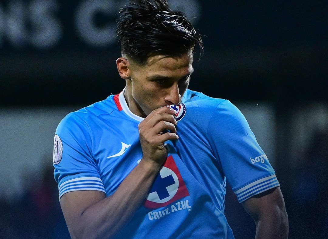 jorgeluazul's tweet photo. Ángel Sepúlveda siente los colores de Cruz Azul 🩵 #AmorAzul
@AngelbsepuAngel https://t.co/LRAlhTed08