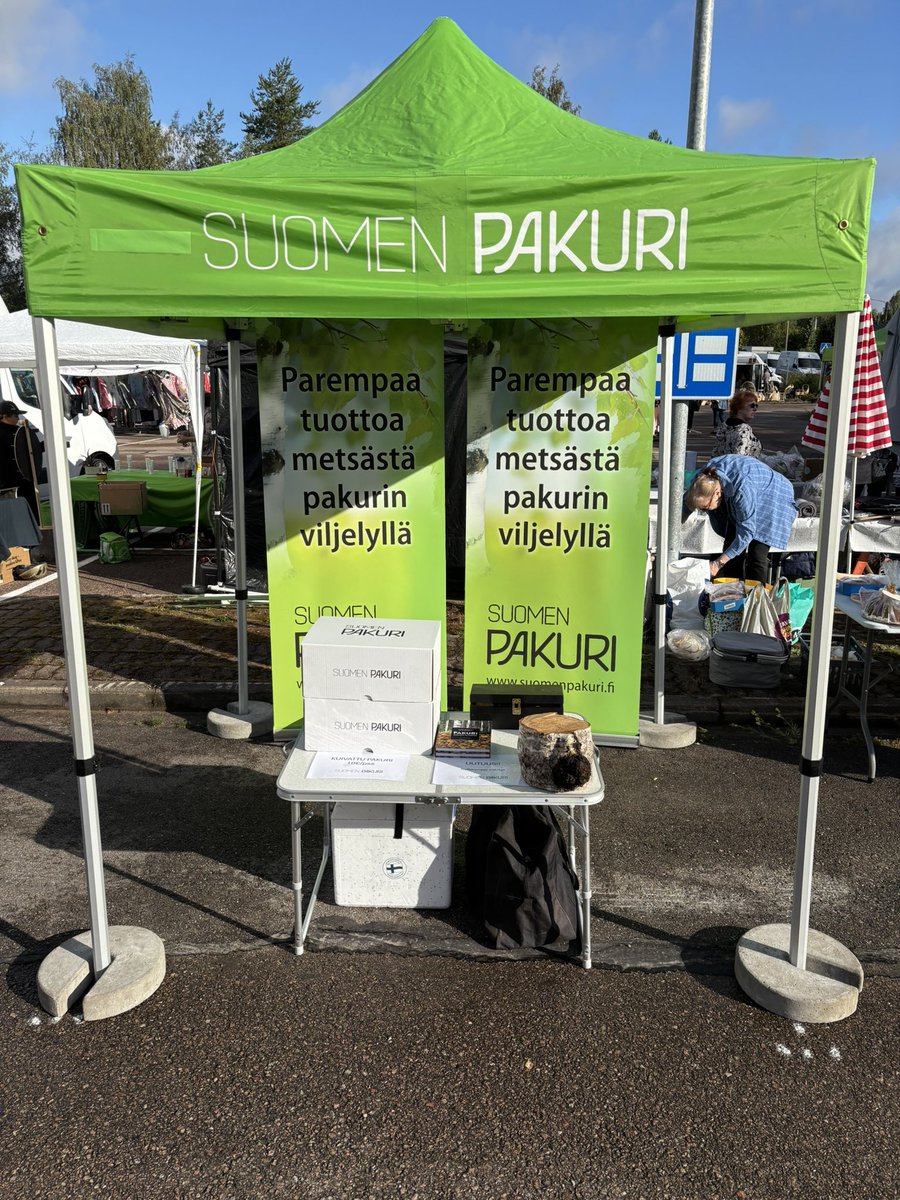 Tänään löydät meidät Valkealan Litviikkimarkkinoilta. Pakurin lisäksi saat kotiinviemisiksi uunituoreita tryffeliymppejä👌👌
Nähdään markkinoillla!!
#pakuri #suomenpakuri #pakurinviljely #tryffeli #tryffelinviljely