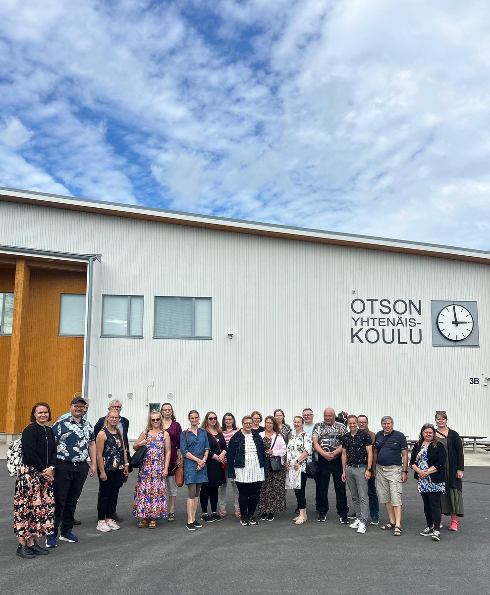 Lämmin kiitos Ähtäri! Käytiin torstaina opintomatkalla tutustumassa Otson yhtenäiskouluun, joka on valmistunut vuonna 2024. Monta hyvää vinkkiä saatiin Kiuruveden omalle kouluhankkeelle, mitä tehdä ja mitä ei. Eli hyvä reissu. Kannatti käydä.