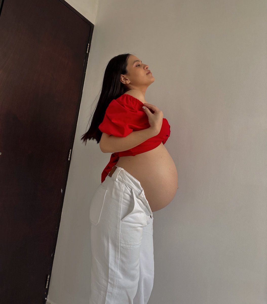 mafecardoona's tweet photo. Una pancita muy bonita, igual a la reina que está dentro de ella💗 https://t.co/ZBwgZrTKaL