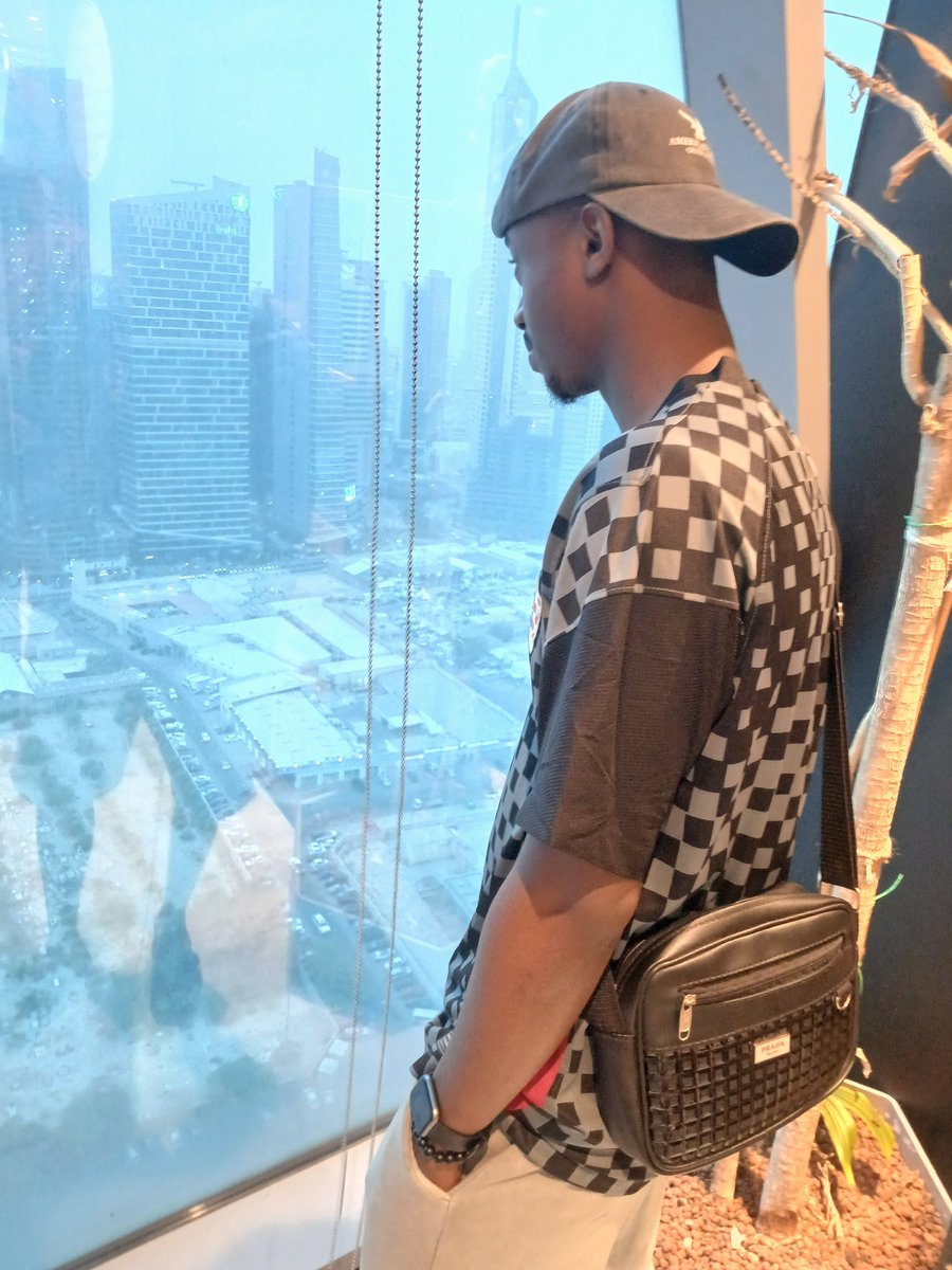 Preachroflove's tweet photo. Sometimes silence tells the loudest stories. Music makes them heard.
#PreacherOfLove #OneForMe #epl2025 https://t.co/BmvYi9IEt9