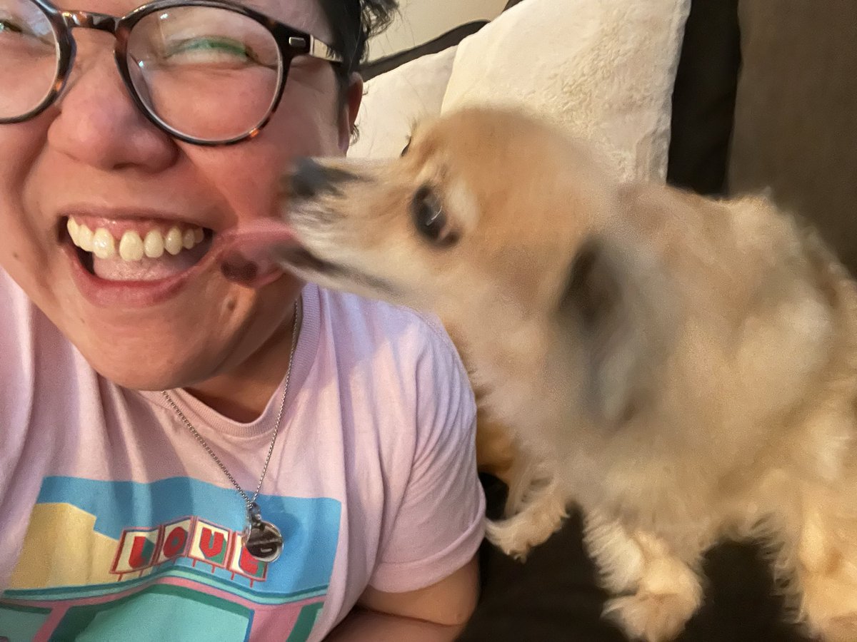 met my niece, frida. 
🥹💖🐶