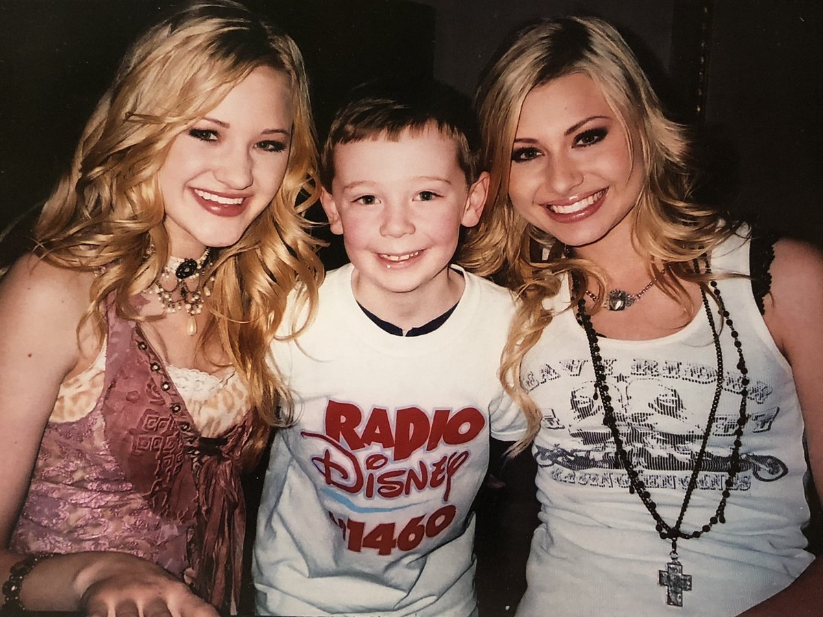 Happy 20th Anniversary of <a href="/alyandaj/">Aly & AJ</a>’s debut album #IntoTheRush. Saw them perform live at the end of ‘05 (right before I joined Radio Disney to kick off my career), and it was awesome to meet them after the show. #LCJArchives