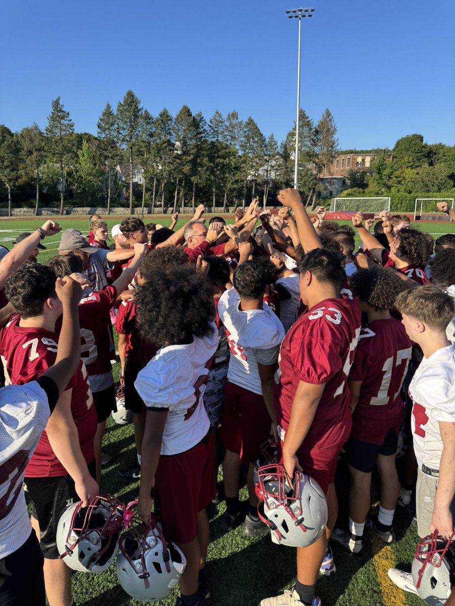 An absolutely beautiful day 1 for the 2025 Edition of The Red &amp; Gray 🏈 top to bottom the energy is palpable. See you in the stands soon! #NoPlaceLikeCrockerField #AllHailtoTheRedandGray Plan now to be a part of the action all season long!