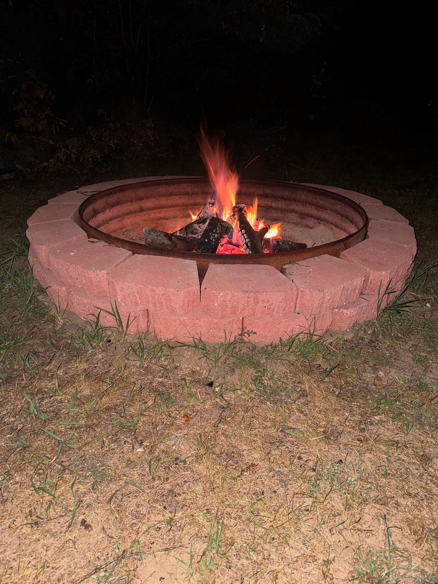HLKSOUTH's tweet photo. My last Friday night up north before I go back to work on Wednesday. Where did summer go??? https://t.co/jx3D5gEurT