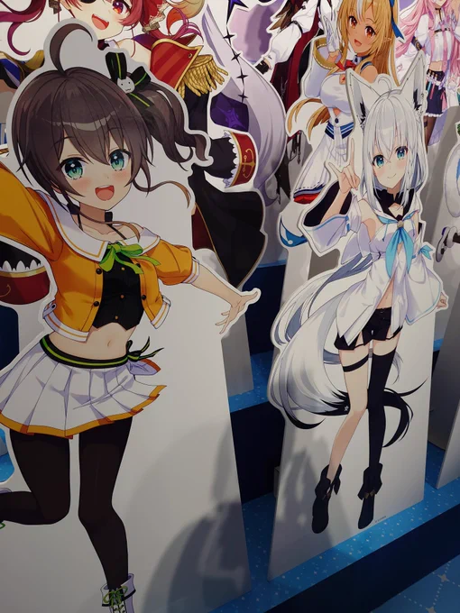 うおー!きた! 物販整理券ないやん!