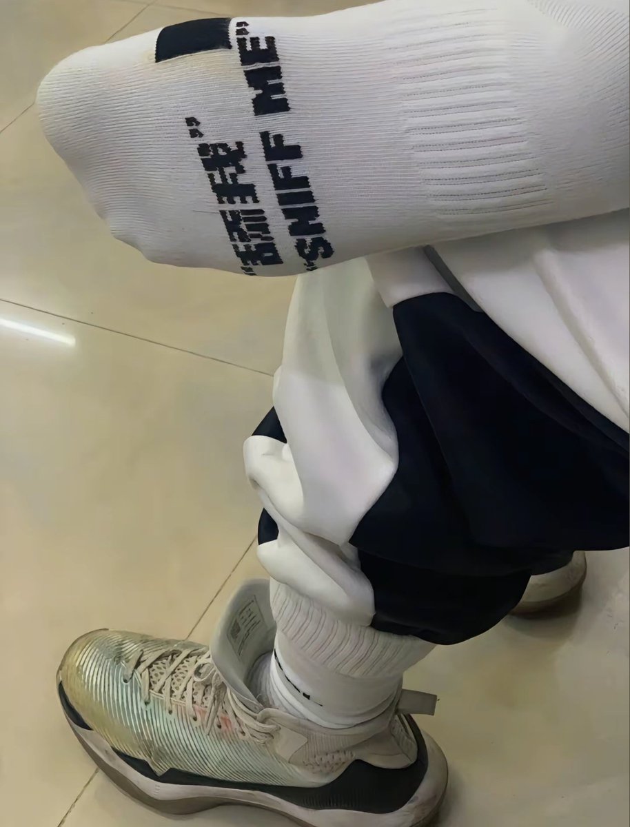 T99526's tweet photo. 出售：体育生yw
            👮yw https://t.co/JOh4AeIhrD