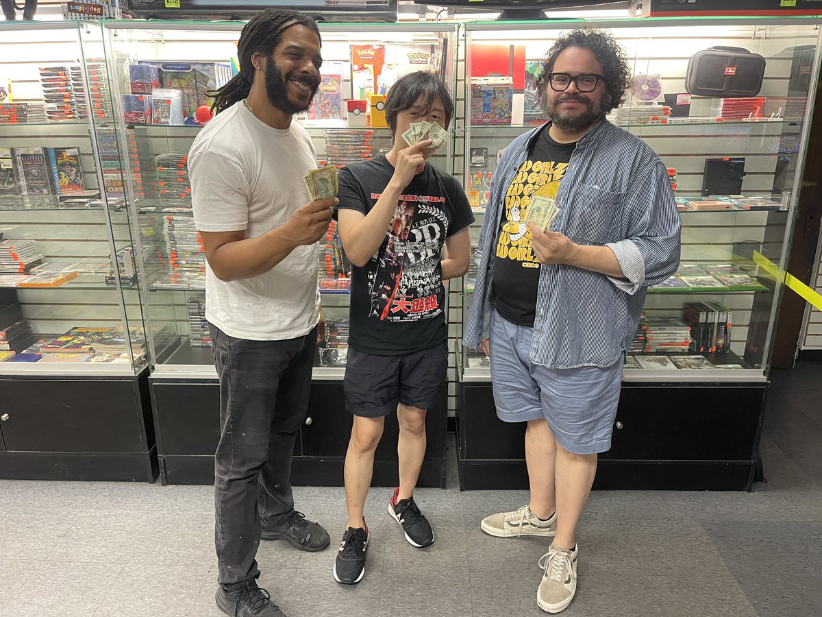 #SF2X monthly top 3. 1st place 🥇 <a href="/lionplex/">LIONPLEX</a> . 2nd place 🥈 BoringFernie. 3rd place 🥉 <a href="/louieluuu/">Louie L</a>