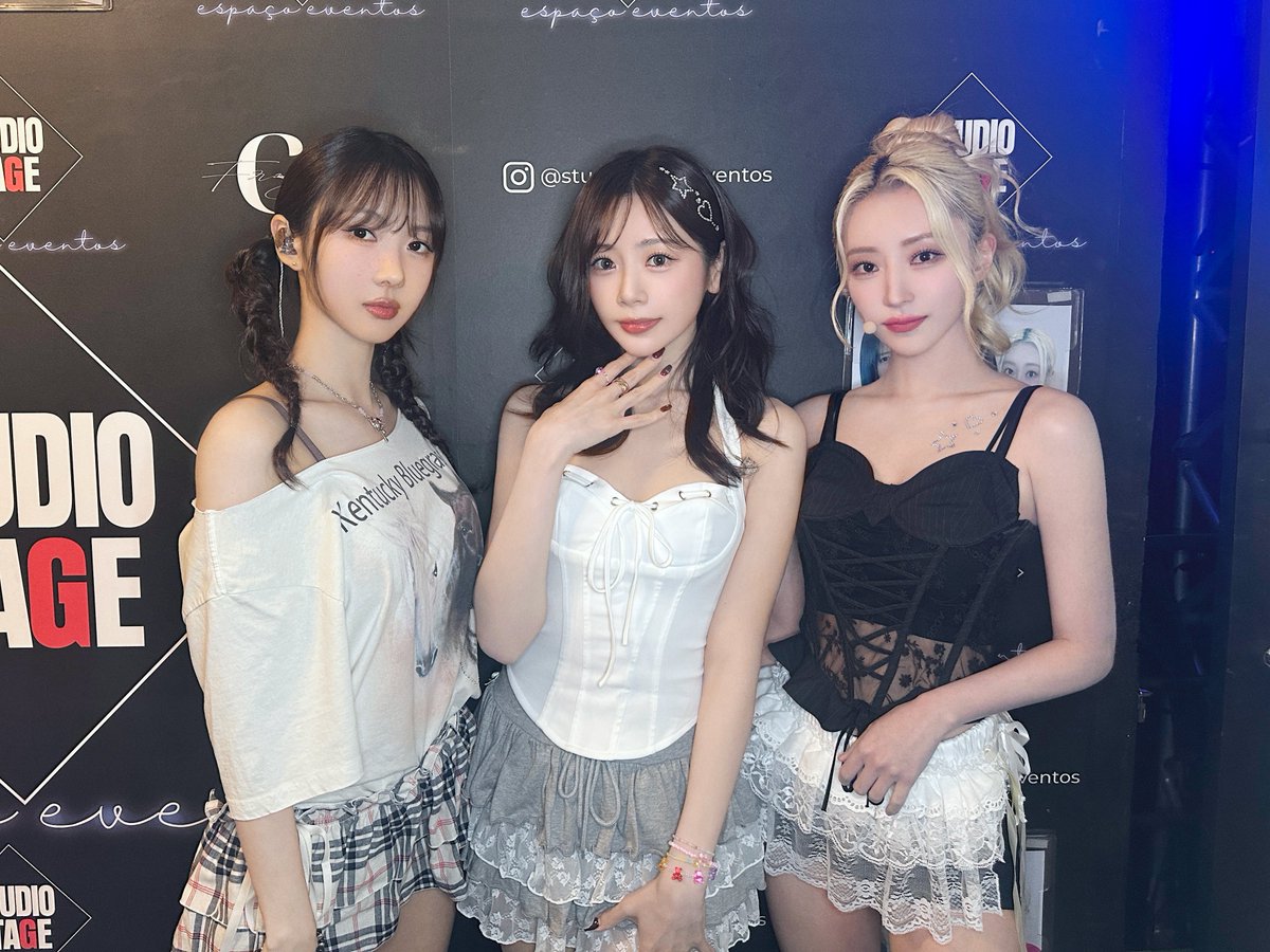 hf_dreamcatcher's tweet photo. [📸] 25.08.15 UAU 2025 The 1st FanCon [Playlist #You Are You] in Sao Paulo

언제나 힘이 되는 우리 썸냐들🥰

#유아유 #UAU 
#Dreamcatcher_UAU
#Playlist #You_Are_You https://t.co/mD5NBqi6pV