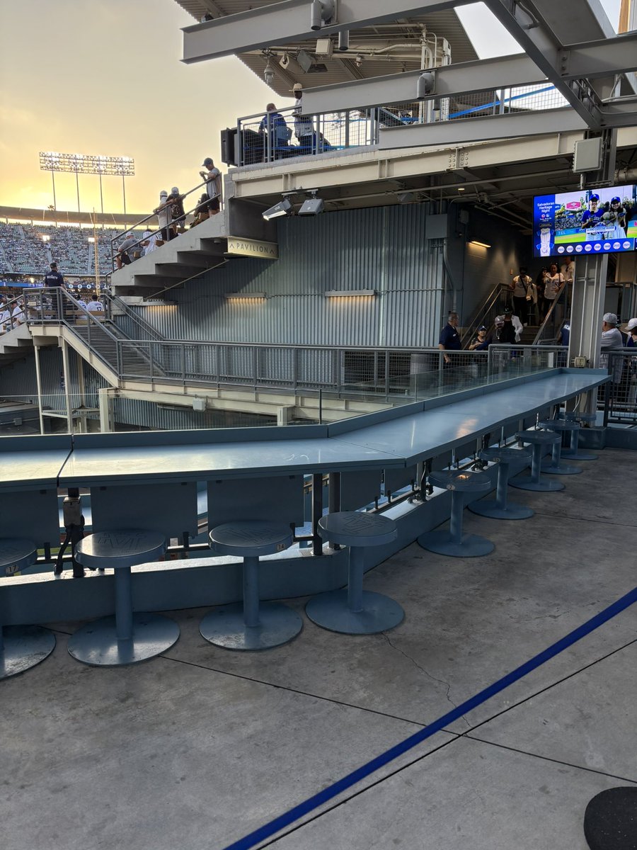 annoying ohtani fan tweet media