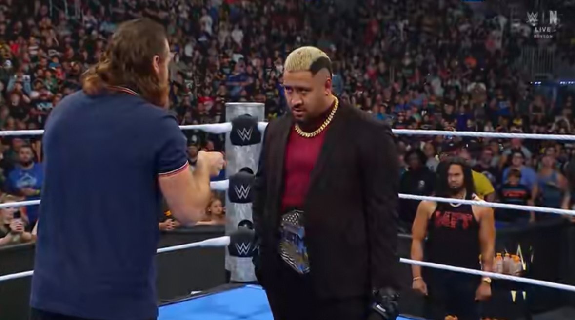 EliteClubS0B's tweet photo. This was probably one of the weakest SmackDown episodes of the year.

It wasn’t bad, but it clearly lacked star power.

#SmackDown https://t.co/Hbb3FjKcmC