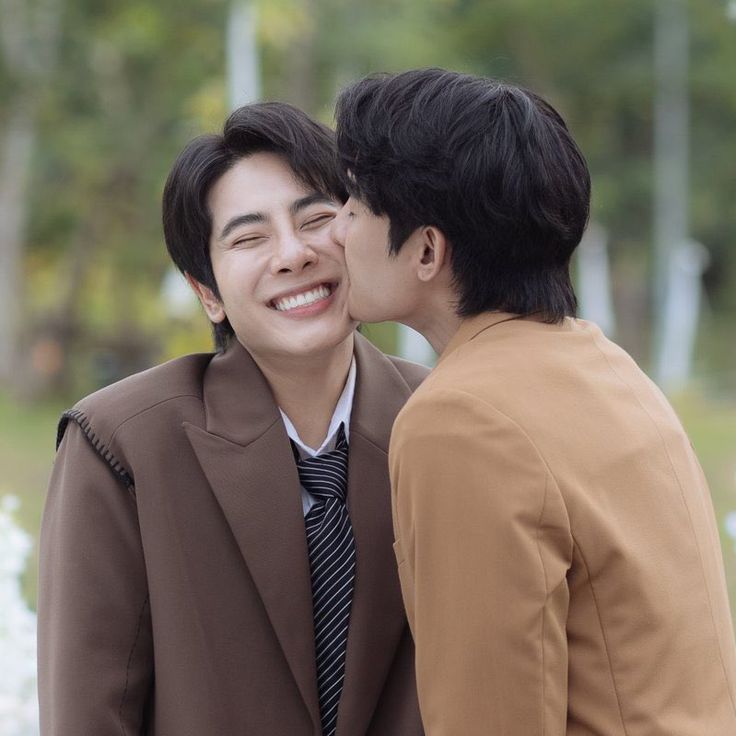 Josscherry00's tweet photo. Que bonitas se ven mis noti de X , no nos vamos a dejar, queremos fanmetings en lugares seguros, con beneficios justos y tratos amables 
No solo esta vez , queremos que siempre sea asi 🔥 
EARTHMIX FANS DESERVES RESPECT
 #EM1stFMinMexico
#เอิร์ทมิกซ์ #EarthMix.#EM1stFMinMexico https://t.co/yI4wTAJFgc