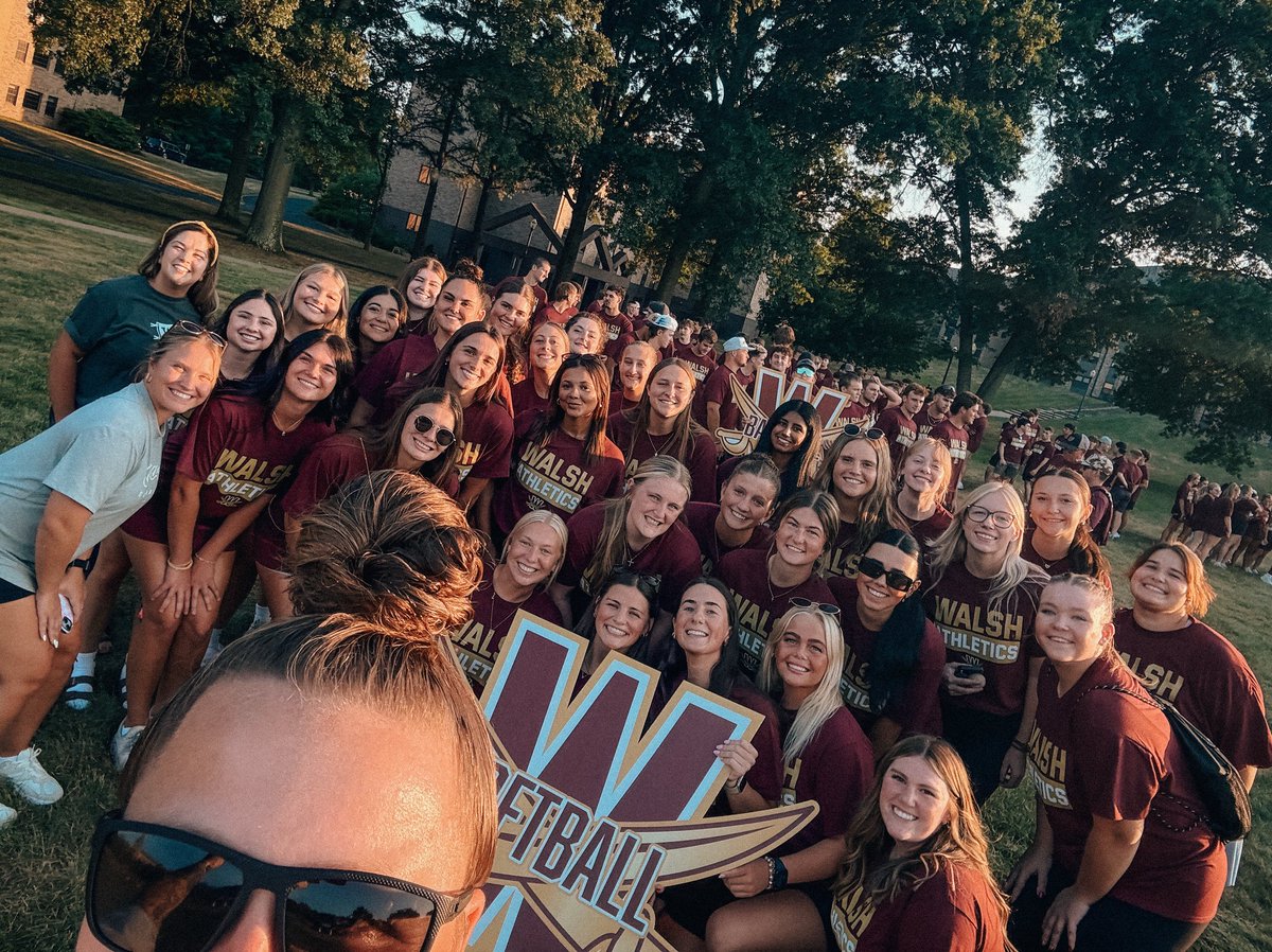 WalshUSoftball's tweet photo. Team 43 is BACK! https://t.co/9wuv6Sdfzi