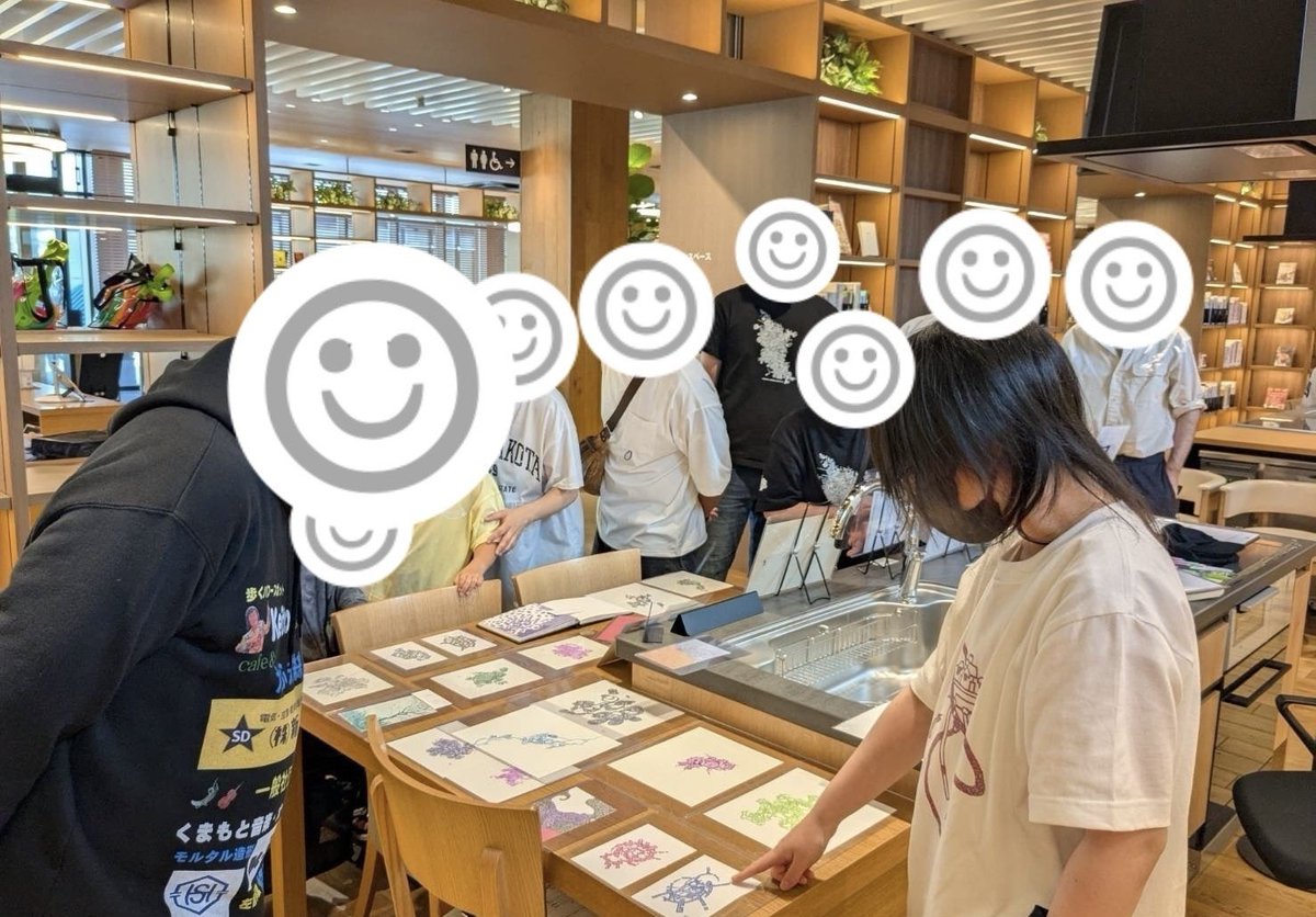 Sari8421's tweet photo. ［九州電力薩摩川内複合施設　センノオト］
展示・ライブペインティング終了しました！

絵をご覧いただき、誠にありがとうございました！
たくさんの方とお話しできて、とても楽しかったです*´꒳`* https://t.co/xXExGEQZxh