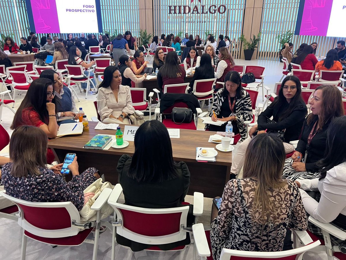 SEPHidalgo's tweet image. Este viernes, la UIIMH de la Secretaría de Educación, así como integrantes de la Red Educativa de Enlaces de Género y la Red de UIIMH de los OPD, tuvimos el honor de asistir al foro de debate &quot;Igualdad Sustantiva para el Hidalgo que Queremos&quot;, organizado por el Instituto…