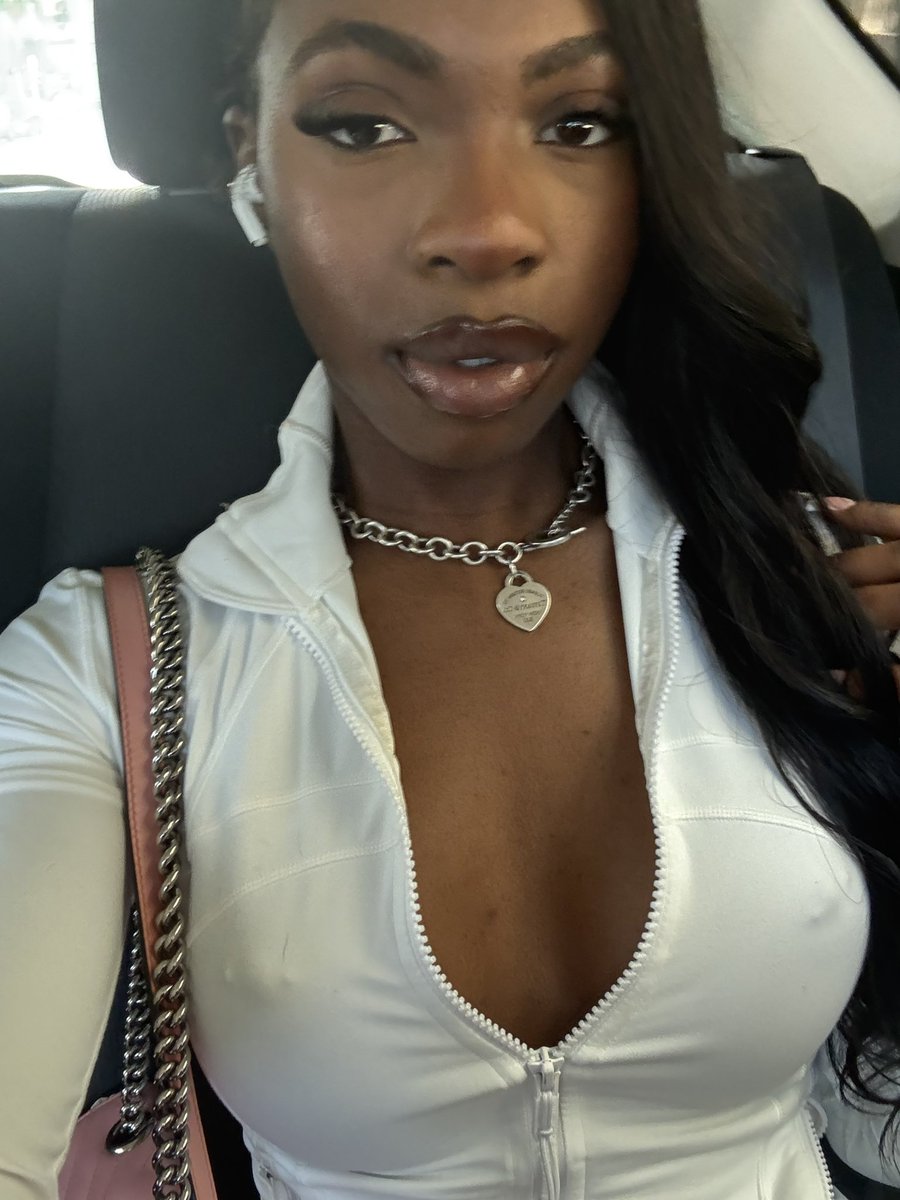 If I could add music to a pic long way to go by Cassie would be playing 🤭