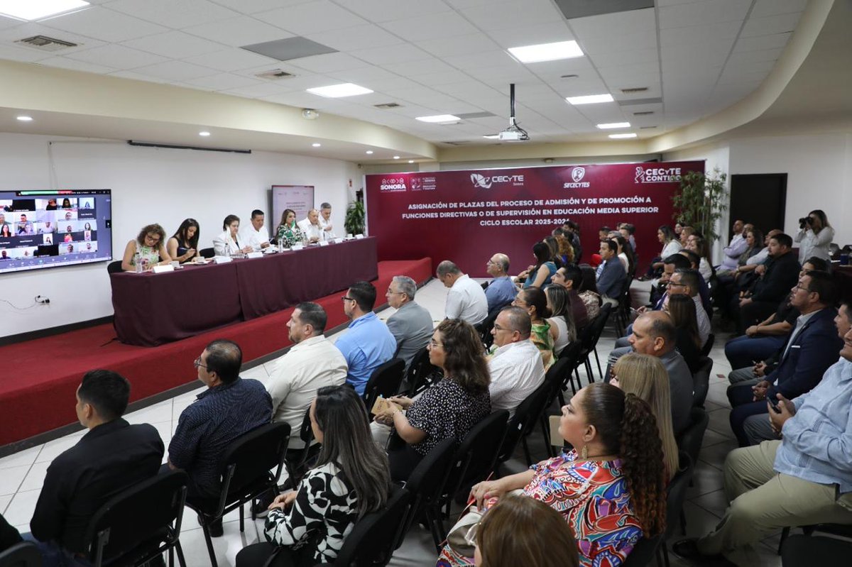 SECSonora's tweet photo. ⚪ El @gobiernosonora, a través del @CecytesSonora, realizó el Proceso de Promoción a Cargos con Función Directiva o de Supervisión correspondiente al ciclo escolar 2025-2026. 🏫

📨 Lee el boletín completo en:https://t.co/EDlnbw8yXT https://t.co/DmSEQk20HE