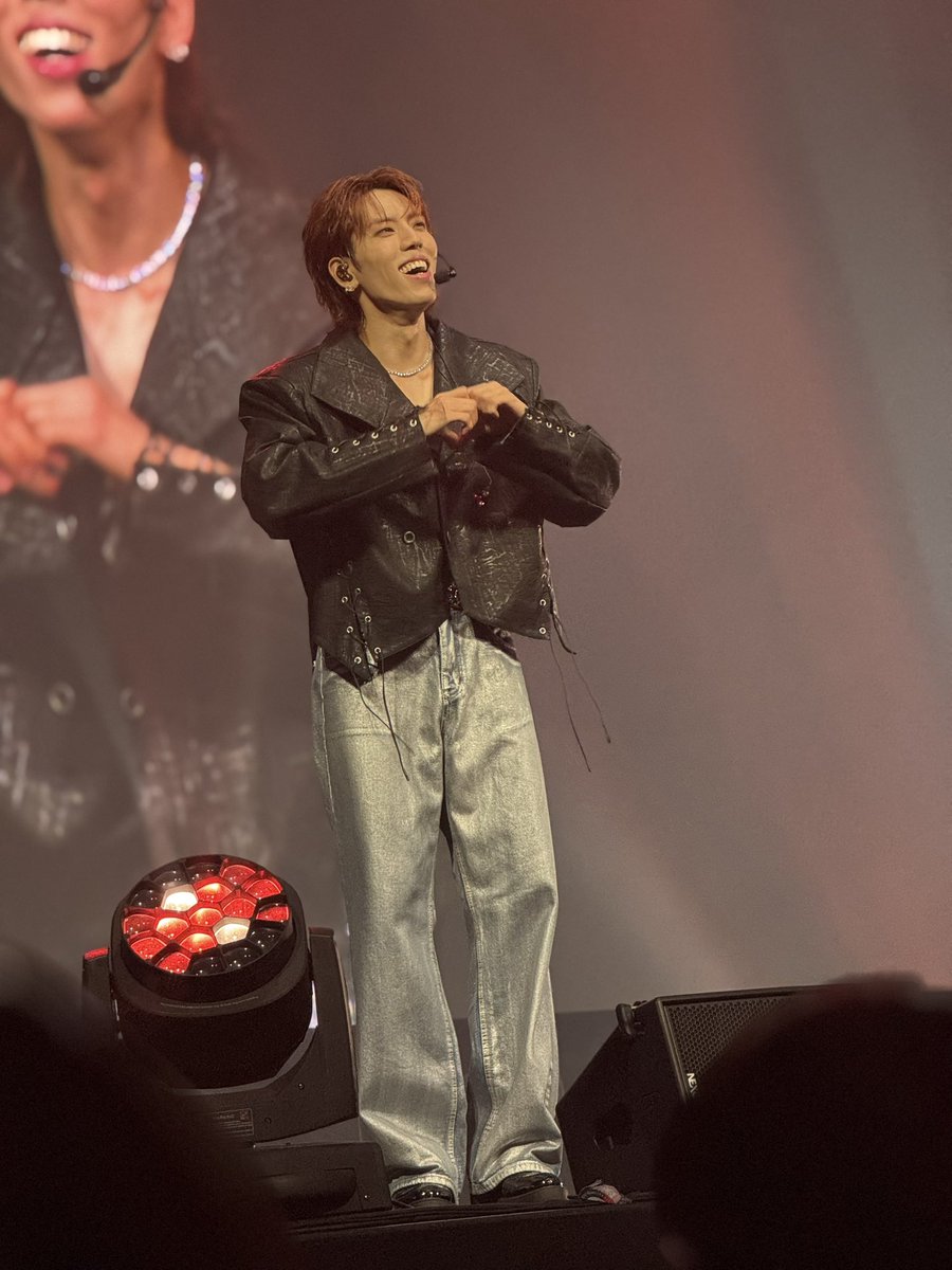 haniwelman's tweet photo. @IFNT_Official_ Your girl had the best time of her life when it comes to INFINITE.
우리 또또 콘 너무 즐거웠어요 💛🖤 🥰 말레이시아 자주 와주세요!
#CONNECTION #CONNECTIONinKL #JANGDONGWOO #장동우 #JangdongwooinKL #JDWinKL
#INFINITE #인피니트 #MACHD #마하디 @jjang_ddong_ggo @IFNT_Official_ https://t.co/tDvOrLGRaP