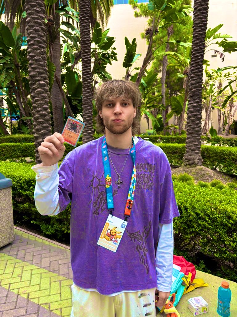 Harpr “ドラパルト”.🐸 tweet media