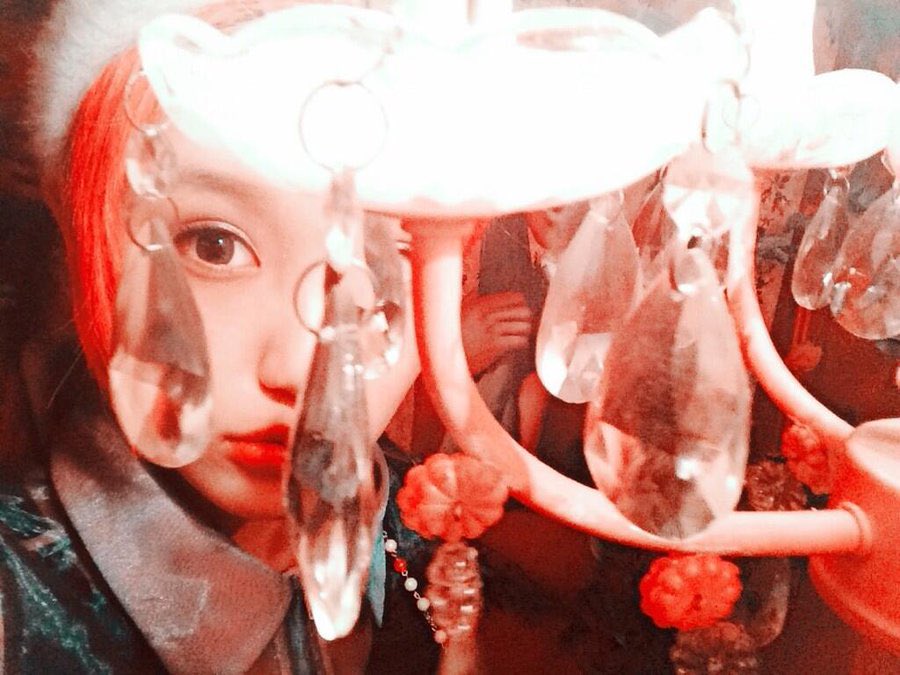 _MITAKE_'s tweet photo. 13年前の私、整形・加工なしでこの完成度

時代が追いつく前に攻めすぎてたわ🪞🌈 https://t.co/44Xpt9JfeP