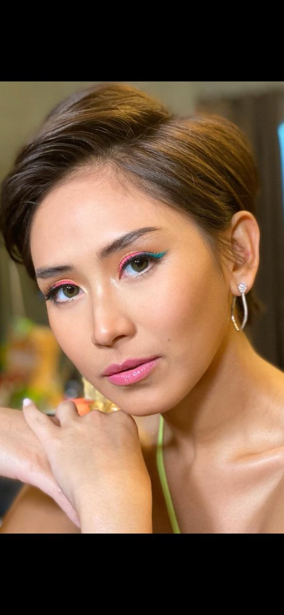 sarahnghaenemo's tweet photo. @sgsjsl_ @blockedbyymojo Yes po may mole din sya on her left cheek 😍 #SarahGeronimo https://t.co/nAqIT1tPoN
