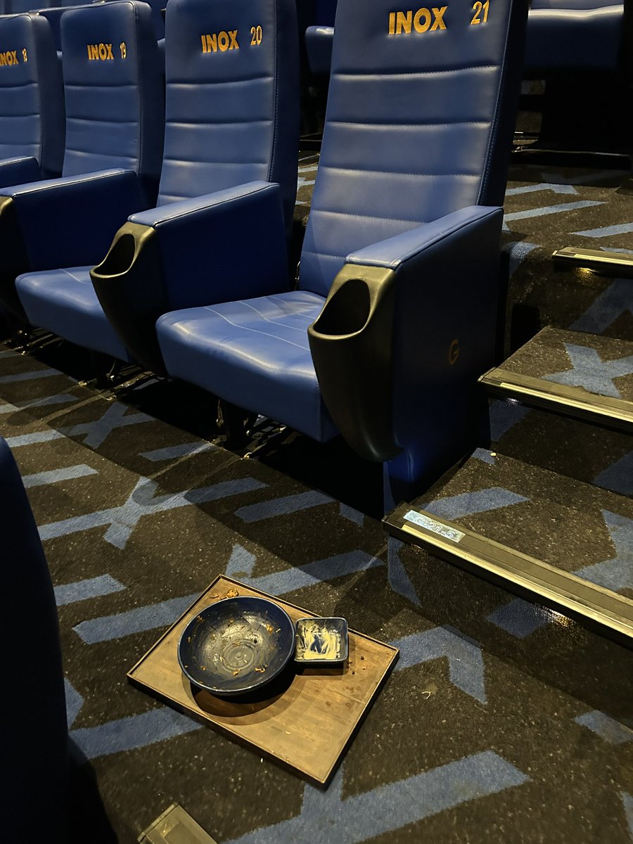 DailyLearner10's tweet photo. @PicturesPVR @INOXMovies 
This is the level of cleaning before the start of a new show at Pune Millennium Inox. The standard is going down everyday! IMAX war 2 https://t.co/mYxsGayHQQ