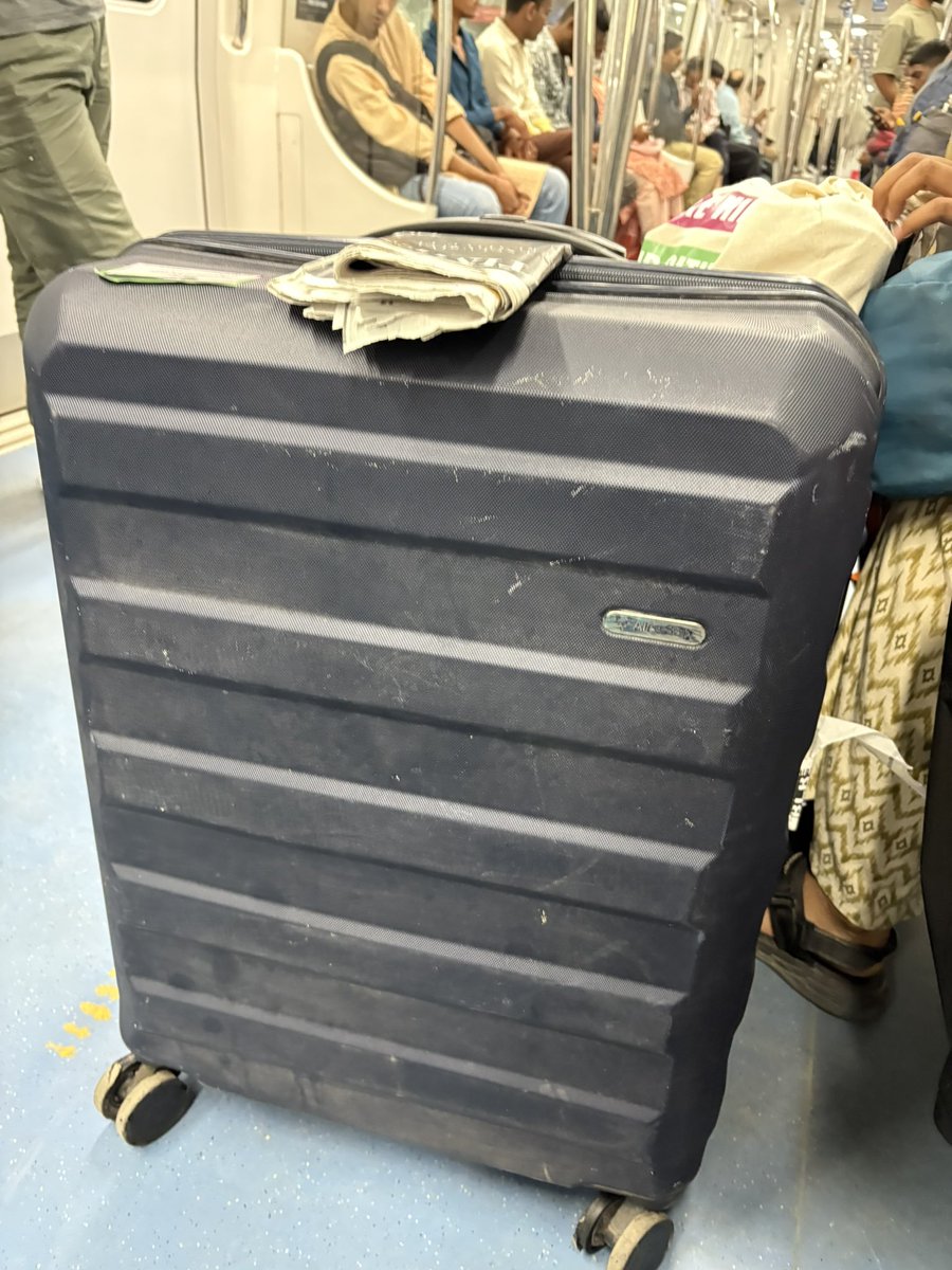 avinashchanchl's tweet image. I am absolutely stunned that I had to pay 30rs in the Bangalore metro for this bag. The Bangalore metro is already the most expensive in the country, and this just adds to the burden.
This is just another example of how the @OfficialBMRCL is excluding people from accessing metro.