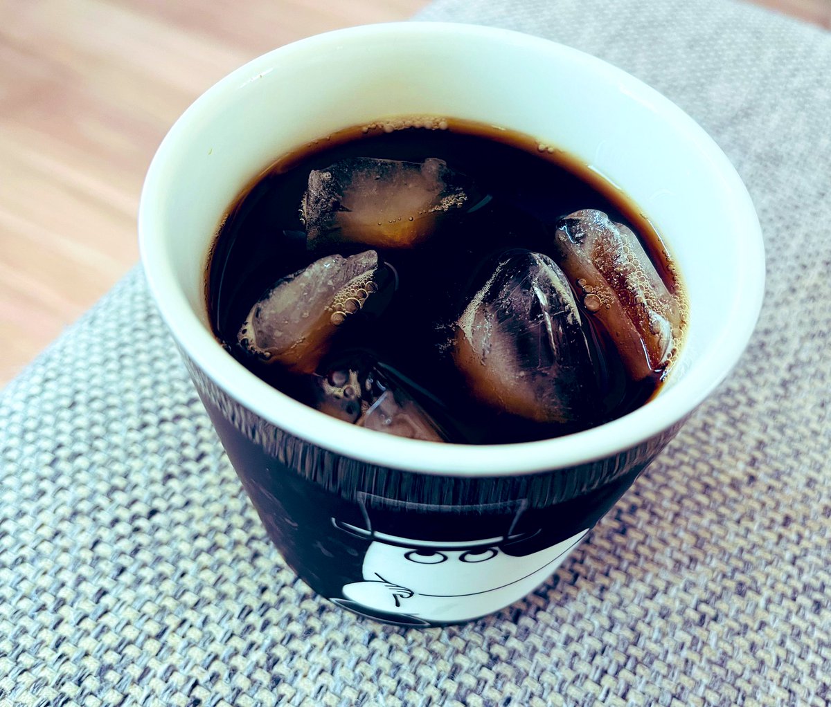 sattoc's tweet photo. こんにちは✨
穏やかに晴れた土曜日。
アイスコーヒーを飲みながら
リラックス時間。

さて今夜は先日開催された
【Audi高前 Audi太田presents「Hｉ！心呼吸 in 前橋市民文化会館」】
特番として19:00～19:55OnAirです。

美味しいコーヒーと一緒にお聴きください！楽しい土曜日を！

https://t.co/MYYtlj0Fac