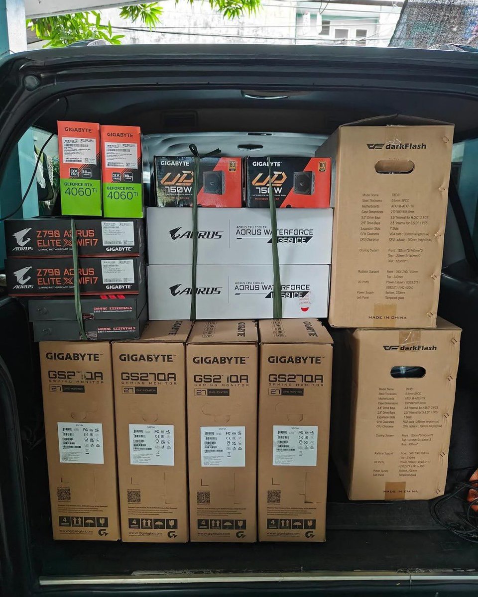 AORUS_Brasil's tweet photo. TETRIS DE ADULTO pro fim de semana! 
Onde eu deixo essa encomenda? 😏🔥 https://t.co/NC9Afy1jH1