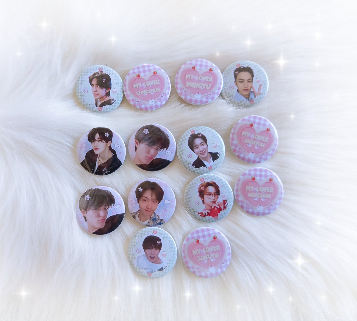 [ATTENTION PLEASE HELP RT]
🎀 Sale Pin Cute🎀

💰Harga 4.250 minimal beli 2 udah inc all, free packing harga termasuk admin dan free freebies 

Details :
🧸 Bahan glossy
🧸 Ukuran 4.4 cm

Bisa keep event ✅

🏠 Ponorogo Jatim

Link shopee 🛒
s.shopee.co.id/5febGzi4DS