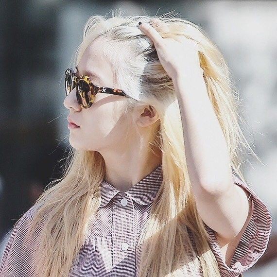 Krys tweet media