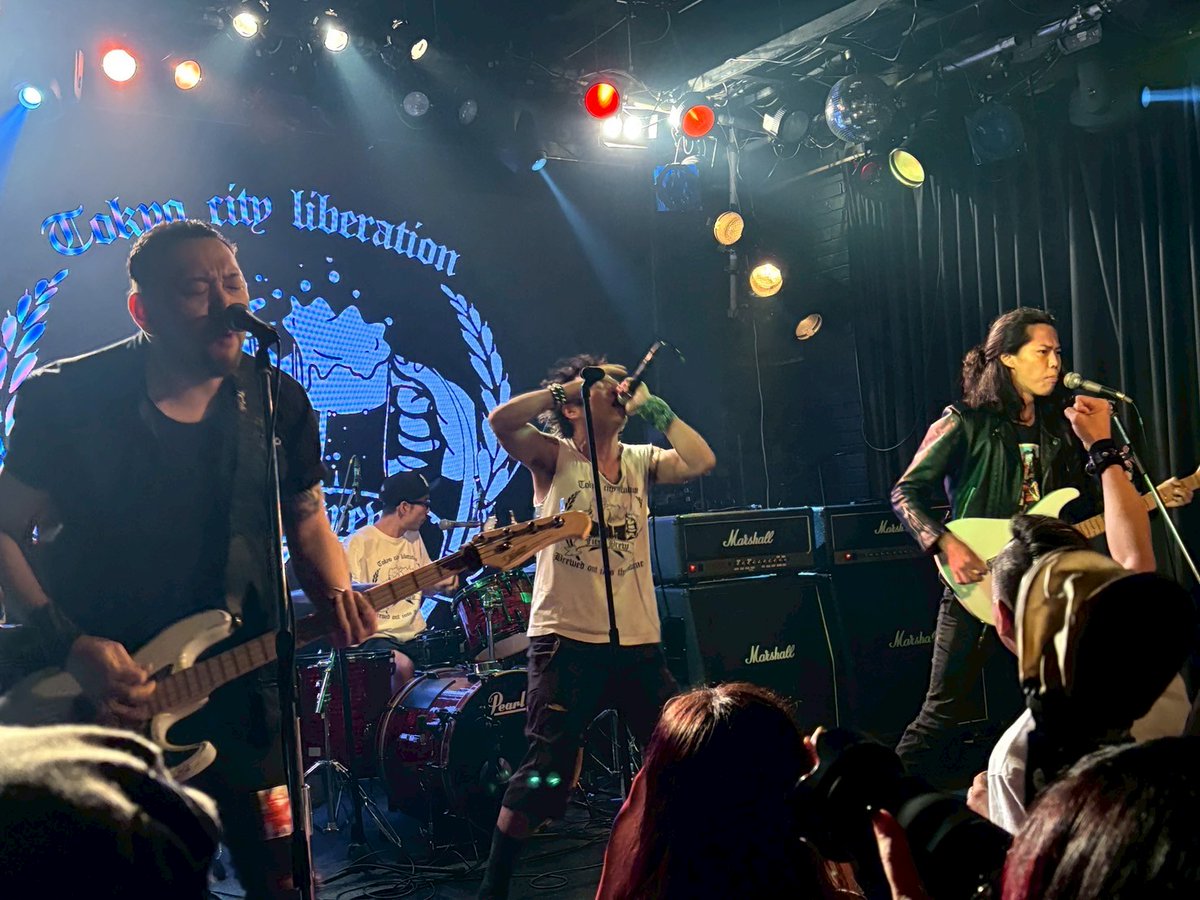 Firstbrew_JPN's tweet photo. 昨日は皆様ご来場ご出演ありがとうございました。
お酒がめっちゃ出たそうで、本日余韻に浸ってくれてる方もいるでしょう(笑)
ありがとうございました!また楽しいことしようぜー!
#RichardGecko #滅流辨 #GoodDream #UPPERS
#MILKSNAKE #PUNiK #beerpigs #DoingLife #wildsidetokyo https://t.co/exfChIrnKB