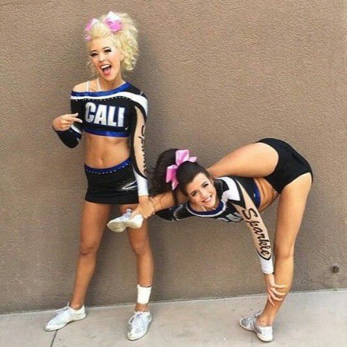 Hissnot2Hiss's tweet photo. Can you guys take pictures like these again like back in 2014/2016 https://t.co/uI9pawmHmL