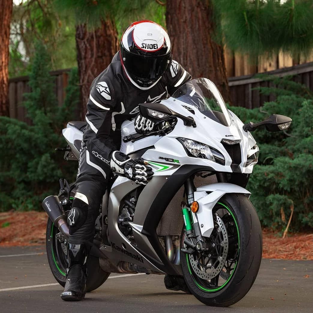 #Kawasaki Ninja ZX-10R