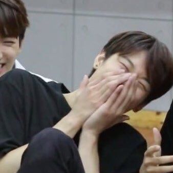넴 tweet media