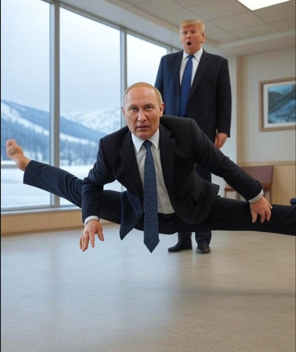AsahiTora's tweet photo. @papin_analitic Хуйлу нужно было шпагат ебануть, тогда ватные долбоебы вообще бы в экстазе бились. Восхитились бы похлеще болгар https://t.co/FzVokBwcBV