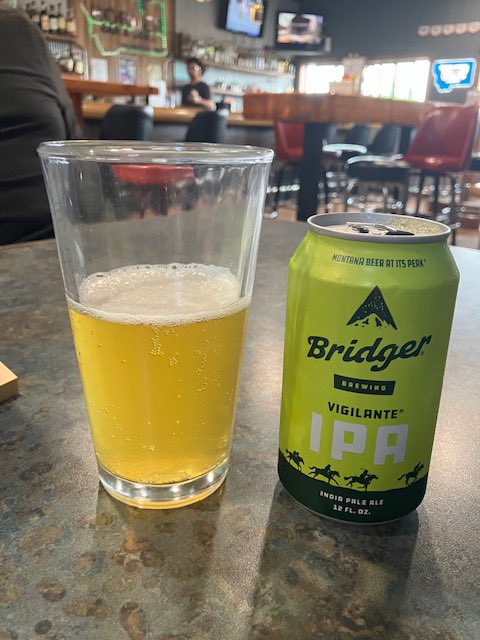 A smooth, balanced West Coast IPA from <a href="/BridgerBrewing/">Bridger Brewing</a> is an easy drinker with a crisp finish.  A must try for Montana IPA fans!
🍺🍺🍺🍺1/4 mugs
#flavortown
 #Hogeland🇺🇸