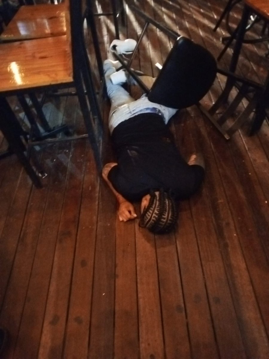 crnhoyesp's tweet photo. 🚨 Tres muertos y dos heridos dejó un ataque armado en el bar Howard’s, Lindora. OIJ investiga posible ajuste de cuentas. #Lindora #CostaRica #Seguridad 

https://t.co/n7ogZoBM2n https://t.co/FbCSoKYUUv