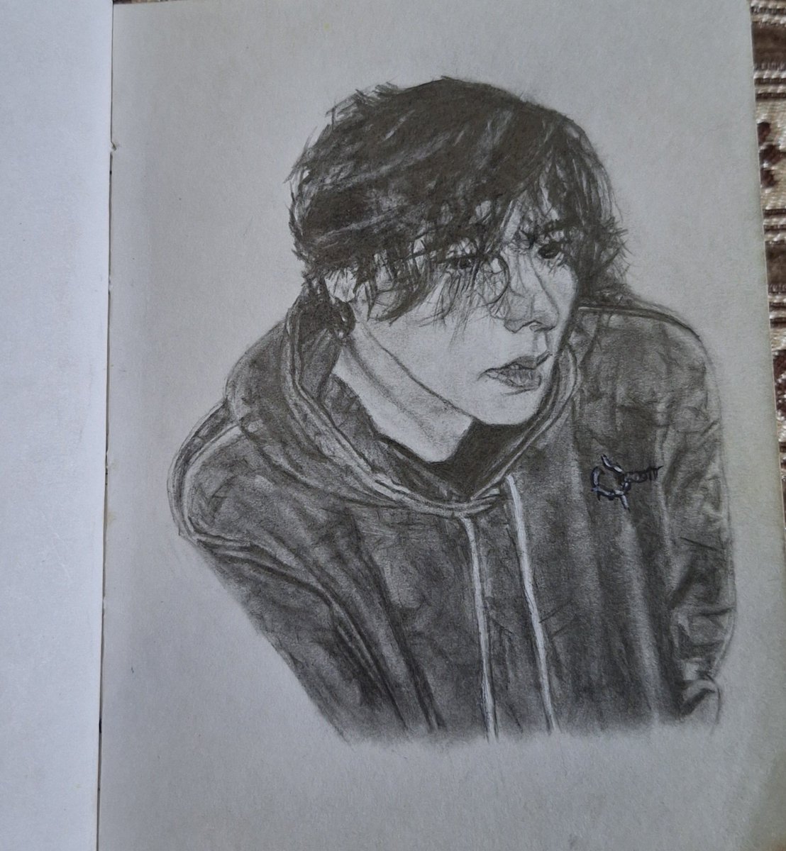 moonwashere7's tweet photo. #RAVN #youngjo #๋ ์ด๋ธ #ใฌใคใใณ #๊น์์กฐ #art #sketch https://t.co/vro4xnzVTt
