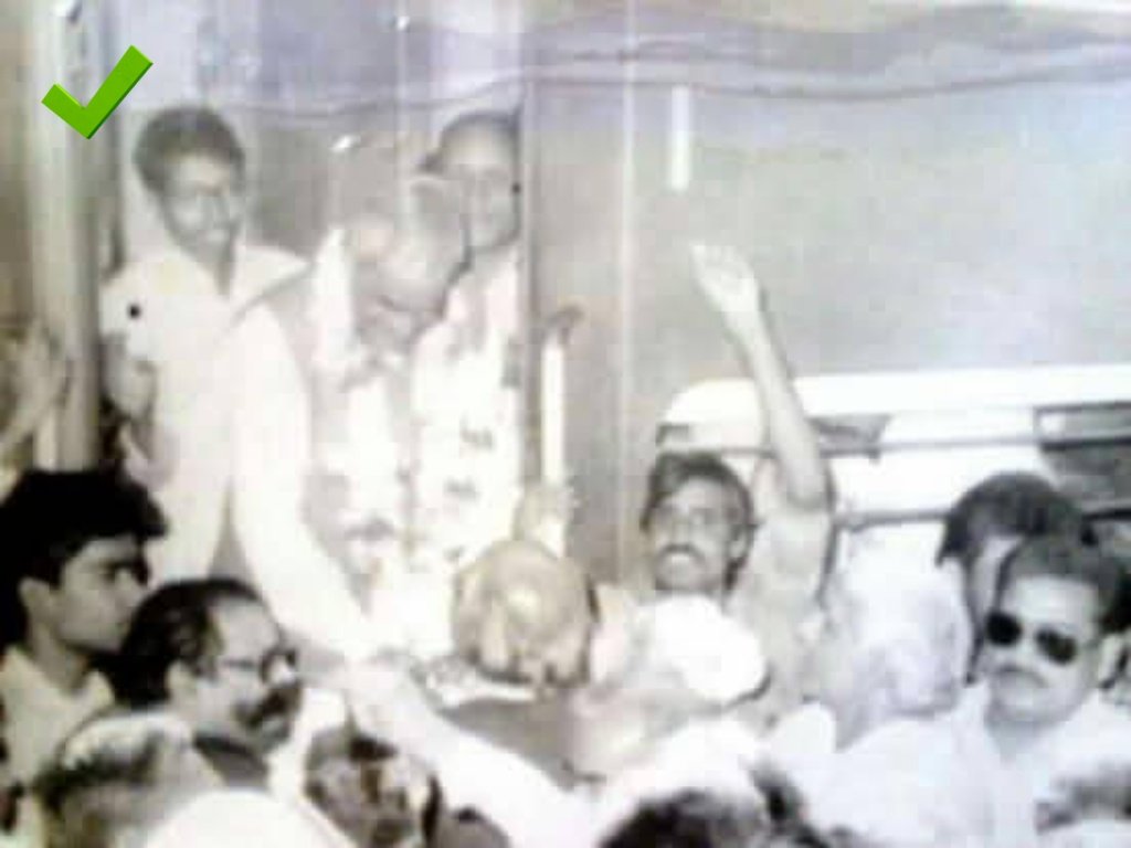 BhagwatiBJP's tweet photo. भारतीय राजनीति के शिखर पुरुष, पूर्व प्रधानमंत्री, भारतीय जनता पार्टी के आधारस्तंभ एवं करोड़ो कार्यकर्ताओं के पथ प्रदर्शक भारत रत्न श्रद्धेय अटल बिहारी वाजपेयी जी की पुण्यतिथि पर उन्हें कोटिशः नमन

@BJP4India @BJP4MP @DrMohanYadav51 @HitanandSharma @ajayjamwalbjp @Hkhandelwal1964 https://t.co/NyncSiqoFo